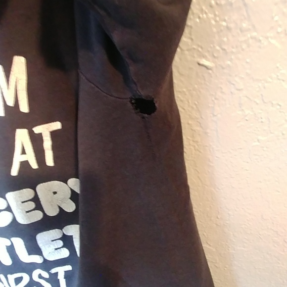 Vintage Grocery Outlet TShirt - Picture 4 of 4